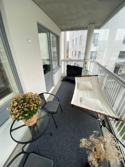 Modern Two Bedroom Apartment Near Helsinki Airport Vantaa Extérieur photo