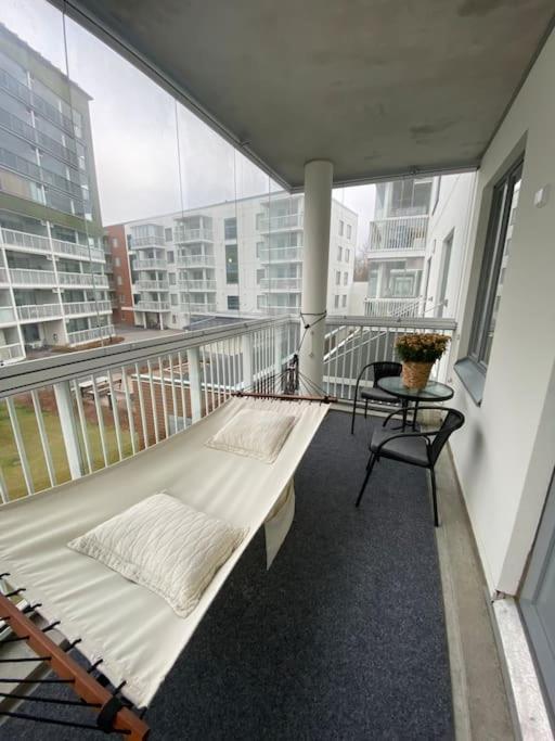 Modern Two Bedroom Apartment Near Helsinki Airport Vantaa Extérieur photo