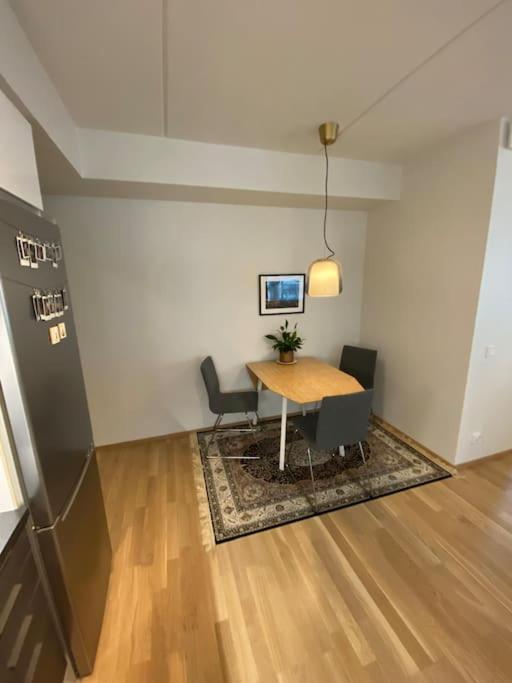 Modern Two Bedroom Apartment Near Helsinki Airport Vantaa Extérieur photo