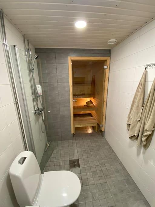 Modern Two Bedroom Apartment Near Helsinki Airport Vantaa Extérieur photo